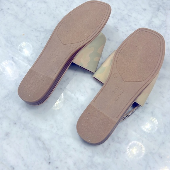 NWOT Mix No. 6 Camo Sandals. Sz 8. - Picture 5 of 5